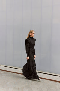 gown with shoulder pads